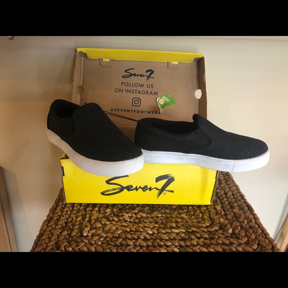 Seven 7 Black Women’s loafers